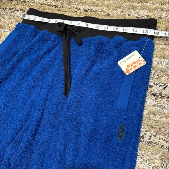 NWT Free People Movement Cuddle Up Fleece Pants Pull On Fuzzy Sweatpants blue - Picture 10 of 12
